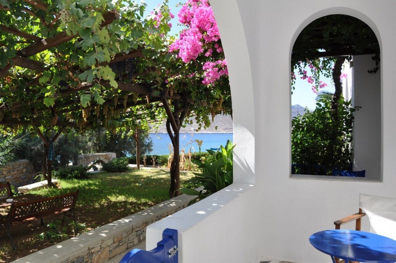 Levrossos Beach Apartments Exterior foto